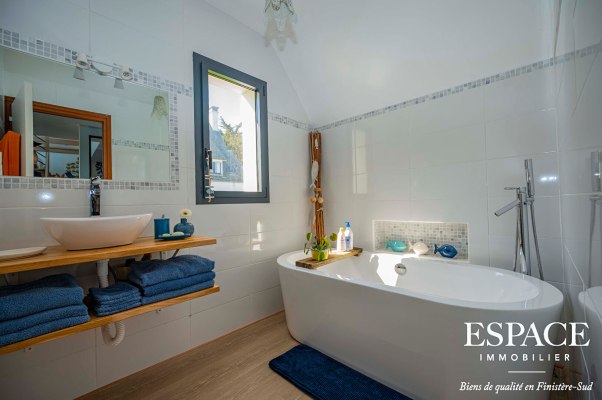 Concarneau vue mer exceptionnelle maison de 263 m2 de 8 pièces