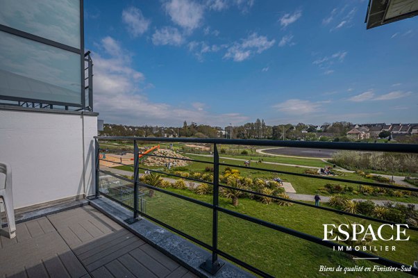 Concarneau appartement vue mer de 49.58 m² avec deux terrasses et parking