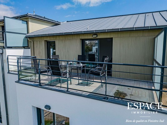 Concarneau appartement vue mer de 49.58 m² avec deux terrasses et parking