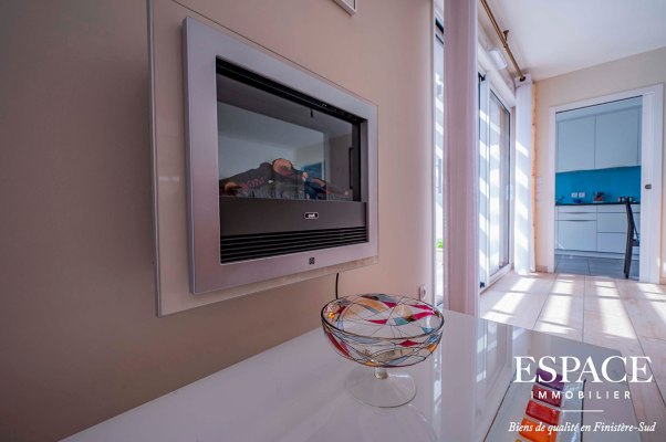 Concarneau La Corniche Appartement de 116 m² avec terrasse, cave et deux garages