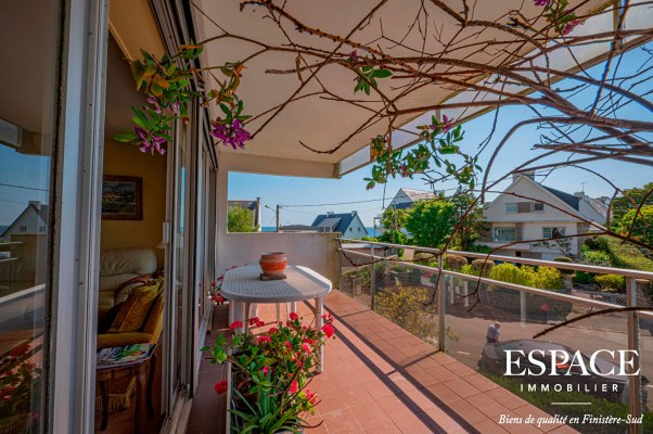 A vendre à Concarneau Corniche appartement de 84 m² avec balcon, parking et cave