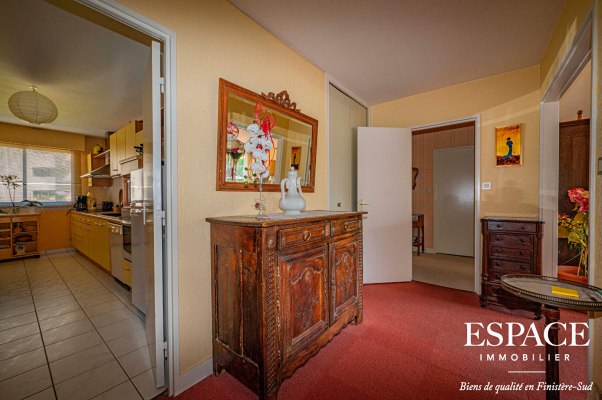 A vendre à Concarneau Corniche appartement de 84 m² avec balcon, parking et cave