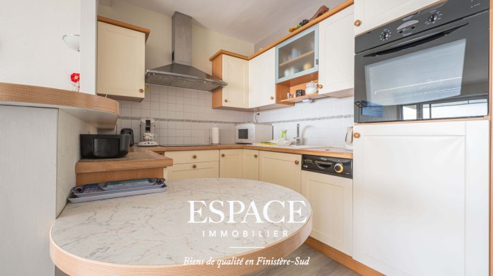 A vendre à Concarneau bel appartement vue mer de 2 pièce(s) 52 m2 avec terrasse et parking privatif