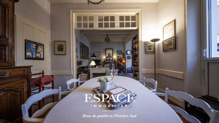 A vendre maison familiale avec garage et studio indépendant en plein centre-ville de Concarneau