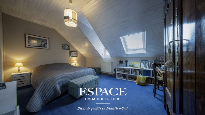 A vendre maison familiale avec garage et studio indépendant en plein centre-ville de Concarneau