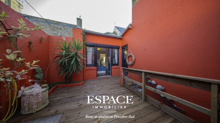 A vendre au centre-ville de Concarneau maison de charme & emplacement prisé