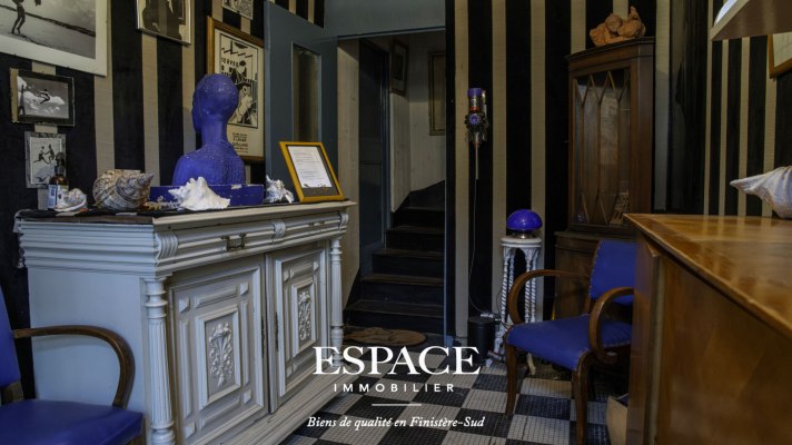 A vendre au centre-ville de Concarneau maison de charme &amp; emplacement prisé