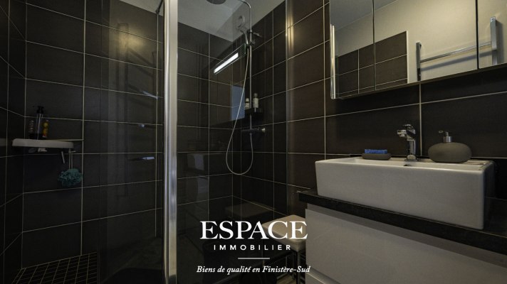 À vendre à Concarneau appartement 2 pièces avec terrasse et vue mer exceptionnelle