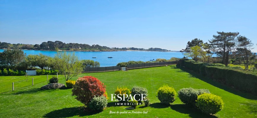 A vendre à Concarneau le Cabellou face à la mer, les pieds dans le sable, une adresse d&#039;exception.