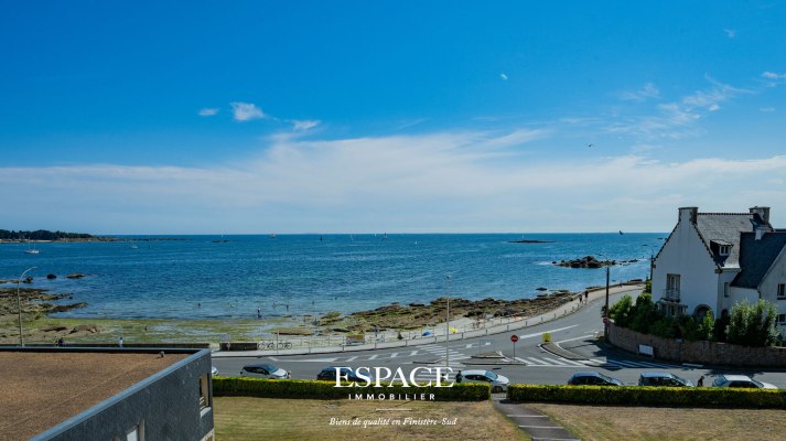 A vendre à Concarneau bel appartement face à la mer de 2 pièce(s) de 51.89 m2 avec terrasse et parking privatif