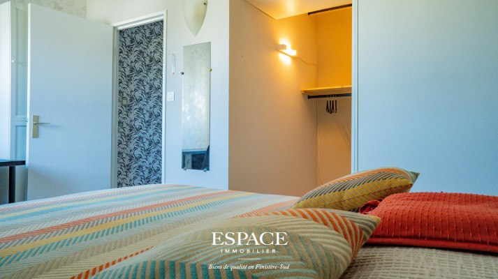 A vendre à Concarneau bel appartement face à la mer de 2 pièce(s) de 51.89 m2 avec terrasse et parking privatif