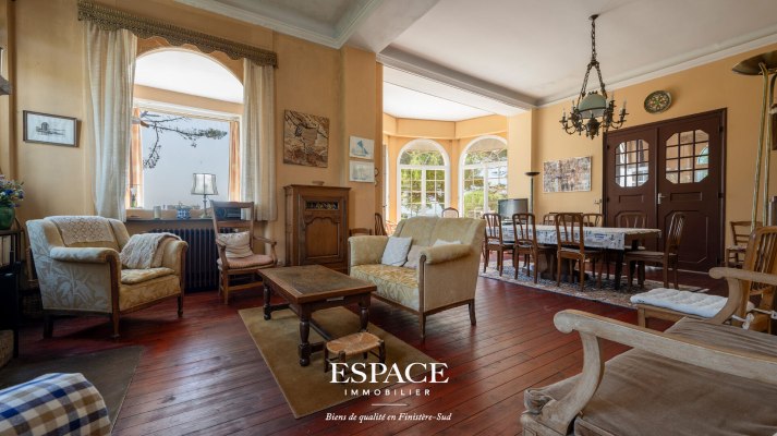 Concarneau - un écrin de nature en bord de mer - une demeure de charme à réinventer