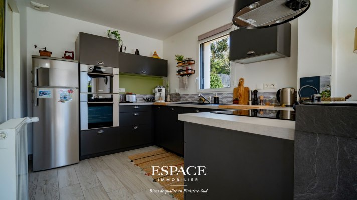 A vendre à Concarneau - contemporaine lumineuse et fonctionnelle de 2017 à deux pas de la voie verte