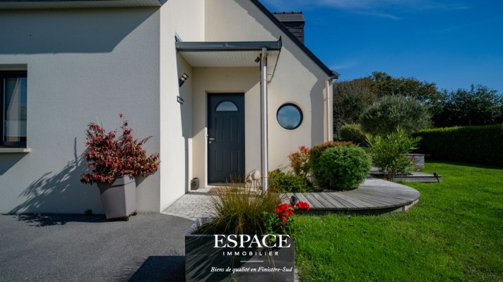 A vendre à Concarneau - contemporaine lumineuse et fonctionnelle de 2017 à deux pas de la voie verte