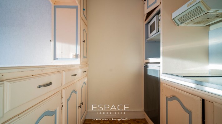 A vendre sur la Corniche de CONCARNEAU - studio avec aperçu mer à deux pas des plages