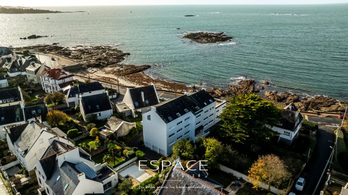A vendre sur la Corniche de CONCARNEAU - studio avec aperçu mer à deux pas des plages