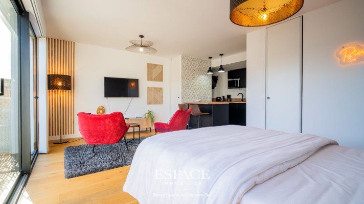 À vendre à CONCARNEAU - Bel appartement T1 avec balcon, prestations soignées et garage privatif